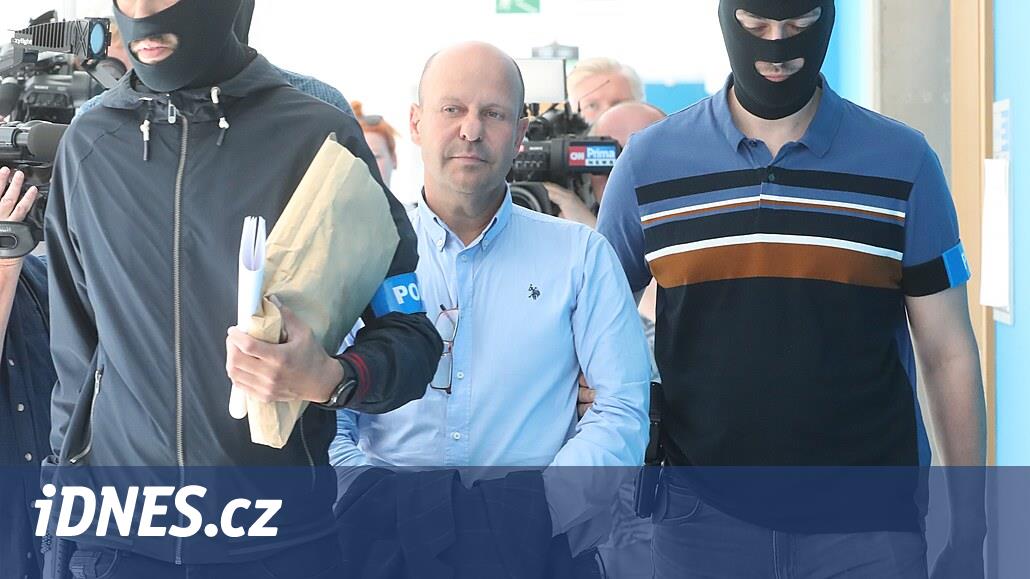 Další zpoždění. Hlavní líčení v kauze Dozimetr má začít až v září