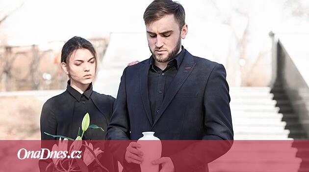 Zahalit ramena, klobouky povoleny. Jak se obléct pro speciální příležitosti  - iDNES.cz