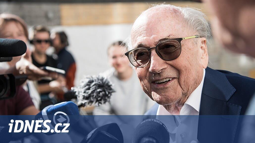 Savcının önerisi geçmedi, Blatter ve Platini yolsuzlukla suçlandı
