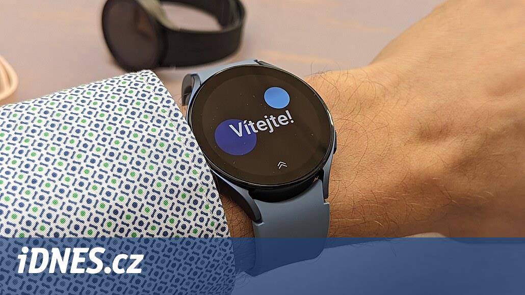 Samsung vylepšil chytré hodinky i sluchátka. Co je u nich nového? - iDNES.cz