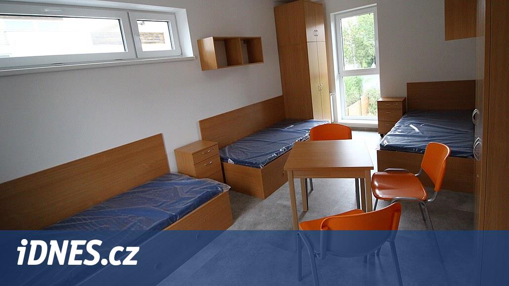 Žďár akıl hastanesi gecelik konaklama ve sıcak bir sandalye sunmaktadır. Kullanım hava durumuna göre değişir