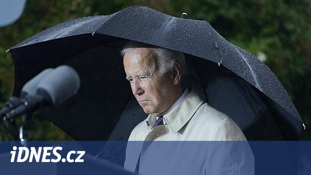 Biden připomněl útoky z 11. září. Slíbil, že bude zemi bránit před  terorismem - iDNES.cz