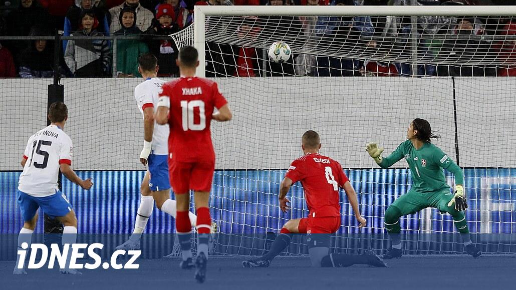 Švýcarsko - Česko 2:1, loučení s elitou, hosty srazila minuta hrůzy a  penalta - iDNES.cz