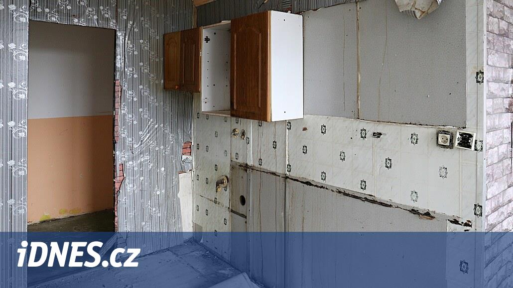 Şehir bir dehşet bloğuyla uğraşmaya devam ediyor.  Sahibi teklif etti, size sadece daireler halinde satacağım