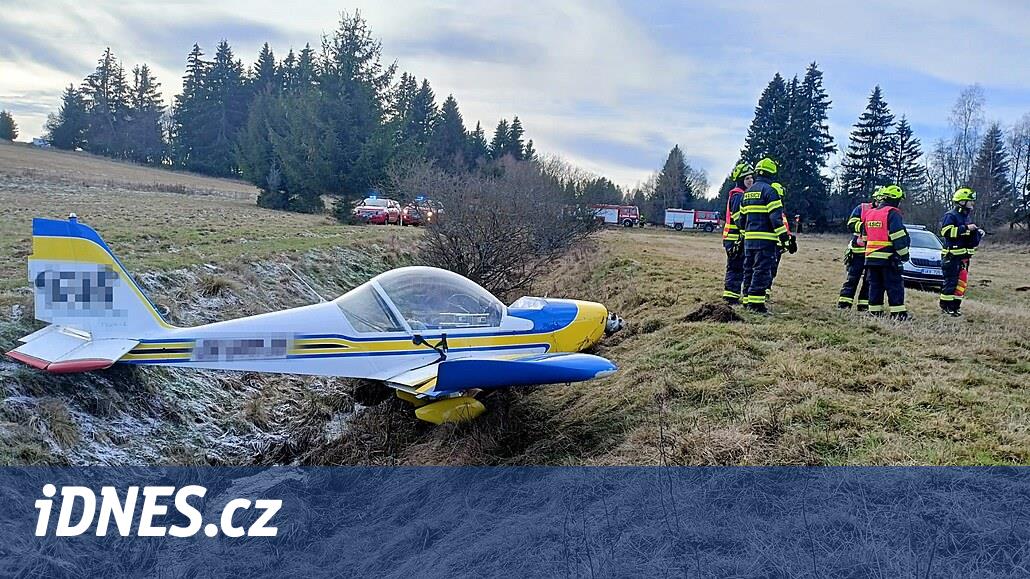 Na Chebsku havarovalo malé sportovní letadlo, žena a muž se zranili -  iDNES.cz