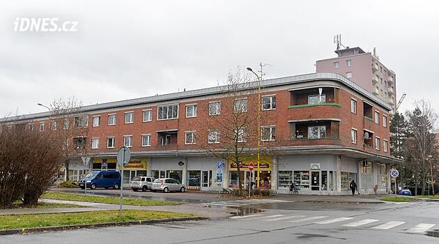 Lidé v Otrokovicích si opět stěžovali na silný zápach. Úřady viníka znovu nenašly