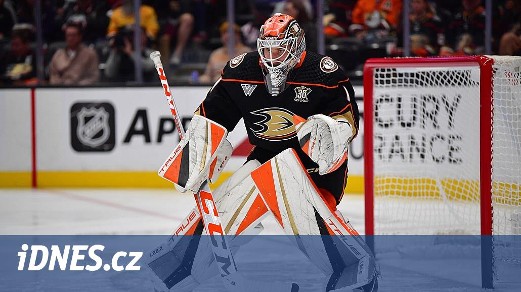 Dostál NHL'deki ilk golünü yemedi, Kubalík ise golüyle mağlubiyeti hafifletti