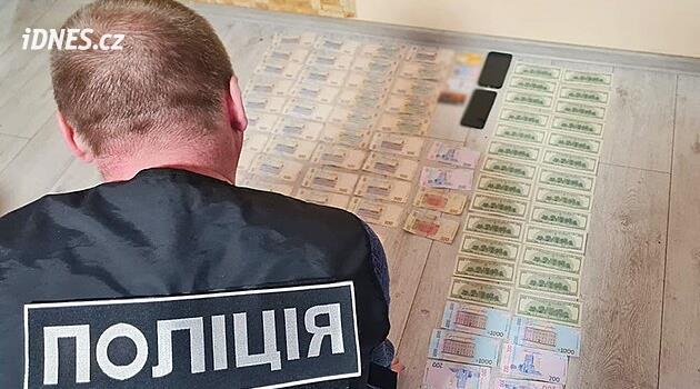 Razie v centrální bance Ukrajiny. Detektivové jsou v kanceláři jejího šéfa