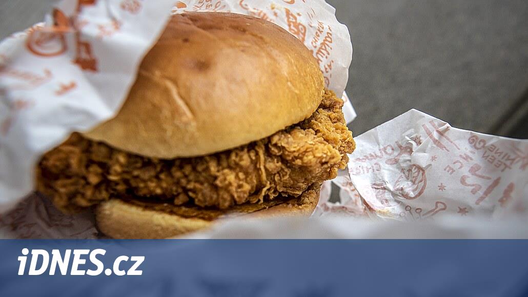 Tavuk, fast foodların yeni bir baskın özelliğidir. Sığır eti çok pahalı