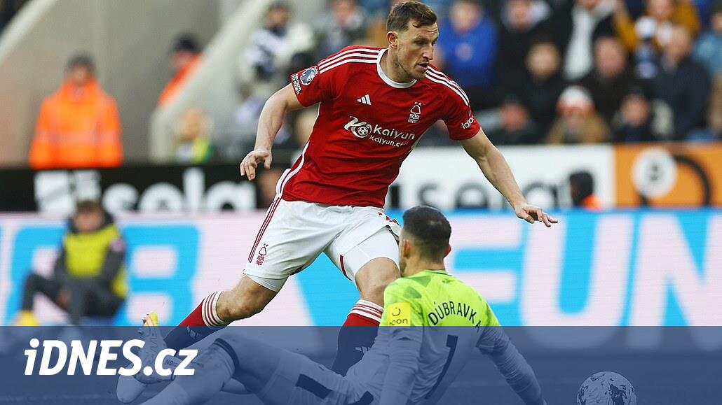 ONLINE: Newcastle eski forvetini kovdu.  Önce Fulham’la, sonra Liverpool’la oynuyor