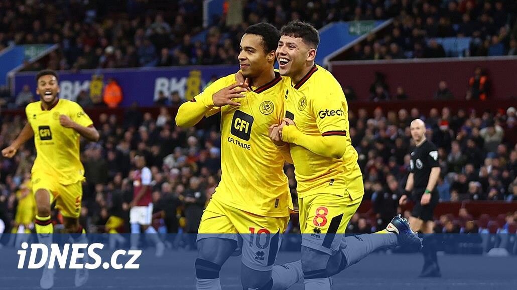 Aston Villa evinde ilk kez mağlup oldu, Sheffield United sürpriz bir beraberlik kazandı