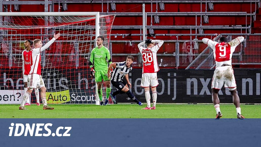 Ajax’a yazıklar olsun.  İç sahada dördüncü ligdeki amatörlere karşı çıkamadı