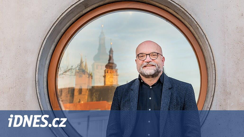 Rahip ve kilise tarihi profesörü, durumun daha iyiye gideceği fikrinin sarsıldığını söylüyor