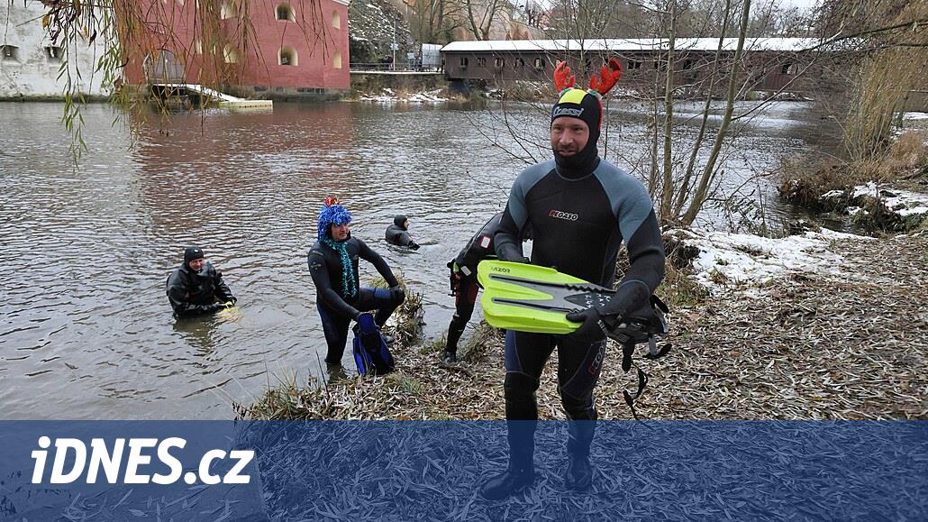 Ohi’deki buzlu su bile Cayman Adaları’nı durdurmadı, dalgıç kıyafetleri soğuğa karşı yardımcı oldu