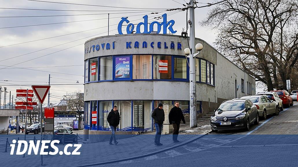 60 yıl sonra değişim  Čedok yerine Brno tren istasyonunda fast food olacak