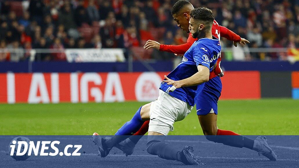 Zayıflayan Atltico Getafe ile berabere kaldı, Sevilla on maç sonunda kazandı