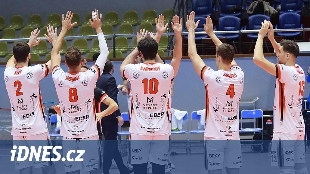 Karlovarska voleybol takımı ve Odoleny Vody, son 16 açık hava maçında başarılı olamadı