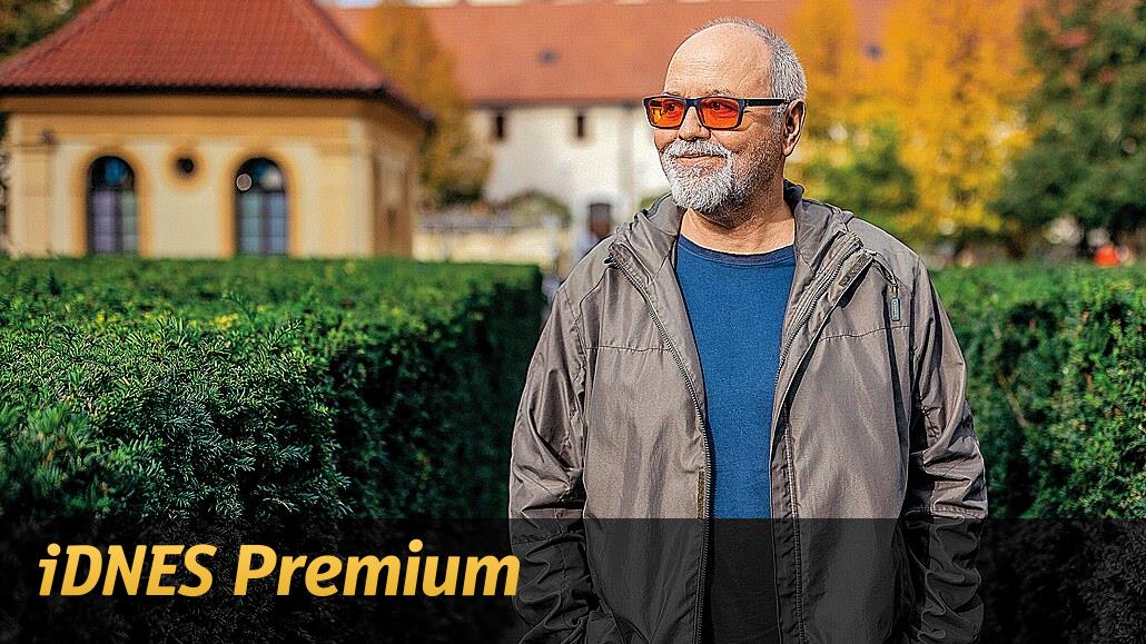 Kaportanın altında olmanın tuhaf olduğunu düşünüyorum, öyleyim. Ancak Paln aynı zamanda Nelenko’nun özgürlüğü için de savaşıyor
