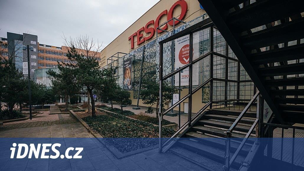Tesco, Vršovice'deki OC Eden'de yenileme çalışmalarına başladı. Zaten yaz aylarında yenisinde olacak