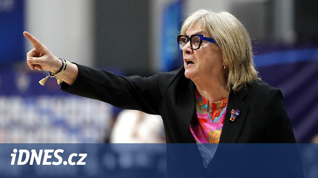 Hejková dönemi sona erer. USK basketbolcuları sezondan sonra bir koçluk simgesini kaybedecek
