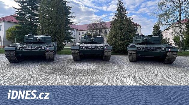 Die Tschechische Republik erhielt zwei Leopard-Panzer aus Deutschland.  Ich habe noch 11 übrig