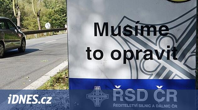 V sídle Ředitelství silnic a dálnic na pražském Kačerově zasahuje policie