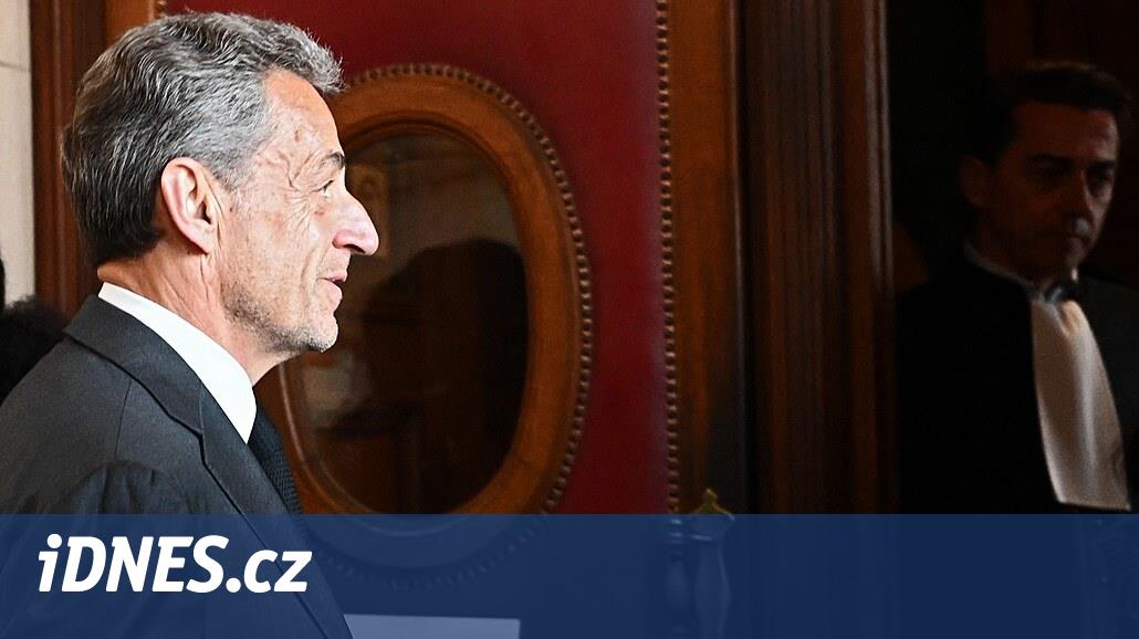 Un tribunal français confirme une peine de trois ans pour Sarkozy, il portera un bracelet