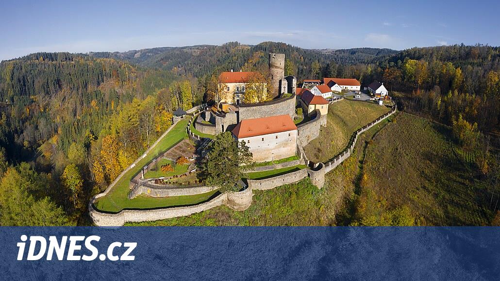 Kıştan sonra anıtlar açık. Yeniliklere ek olarak, yeni Castellans geliyor