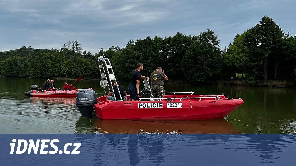 Seniora pohřešovali dva roky, jeho tělo i s vozíkem našli v nádrži až s lepší výbavou
