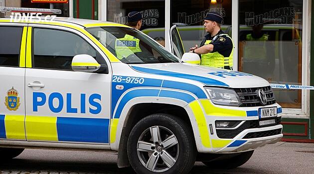 Švédsko dál bojuje s gangy. Hranici trestní odpovědnosti snižuje na čtrnáct let