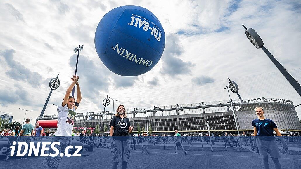 Hradec vylepší Malšovickou arénu. Přibude nasvícení, podchod i cyklověž - iDNES.cz