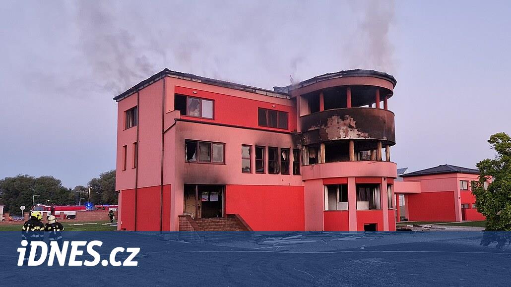 Lüks villada çıkan yangın nedeniyle sahipleri dahil 4 kişi gözaltına alındı