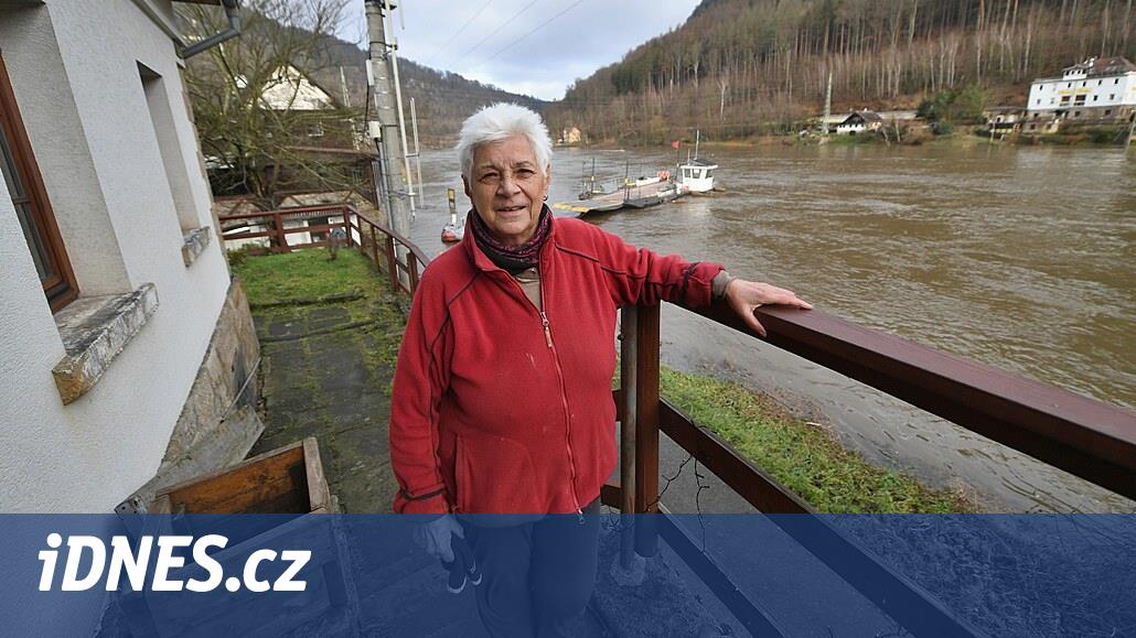 Ay ile ambulansa, trenle arabaların arkasına. Elbe, Aşağı Elb'i bir kez daha dünyadan aldı