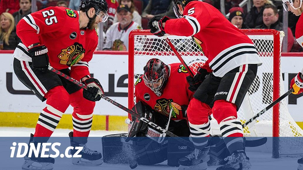 Chicago'dan Mrzek, NHL'de Çek kaleci mücadelesine dahil edildi