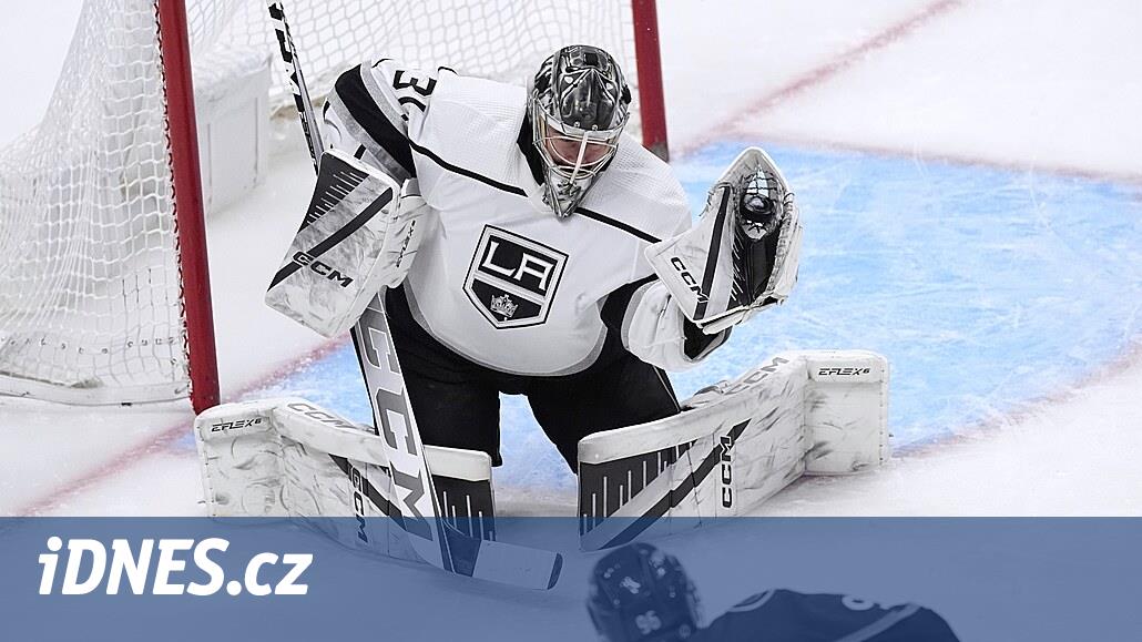 Kaleci Rittich'in oyuna girmesiyle MacKinnon sayı liderliğine geri döndü