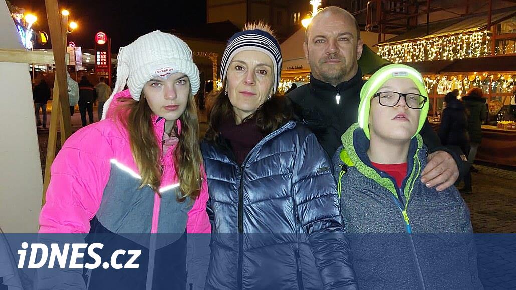 Ae'nin kendi deneyiminden Michlov ona diğer dezavantajlı insanlara nasıl yardım edebileceğini gösterdi