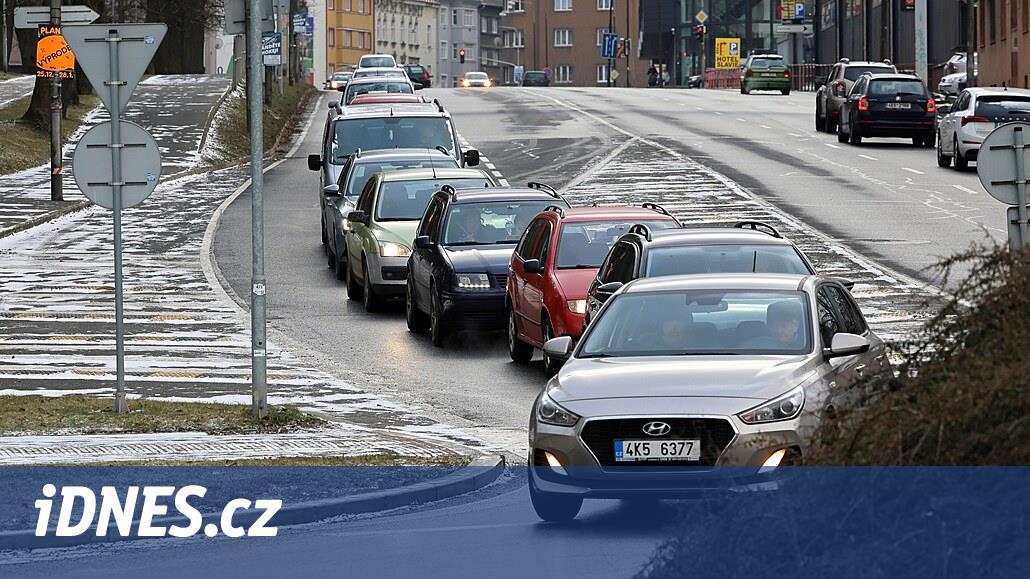 Sütunlar nedeniyle Cheb, kavşağı ve Ohři üzerindeki başka bir köprüyü yeniden inşa etmeyi planlıyor
