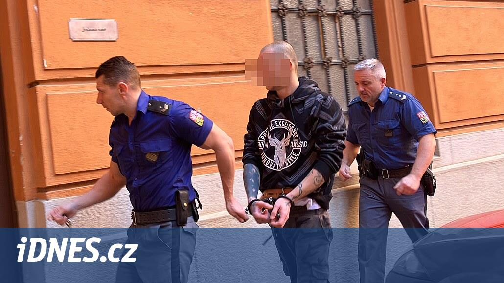 Baba, küçük çocuğu sarhoş bir şekilde dövdü, onu çıplak bir şekilde küvete attı ve uykuya daldı.  Beş yıl görev yapacak