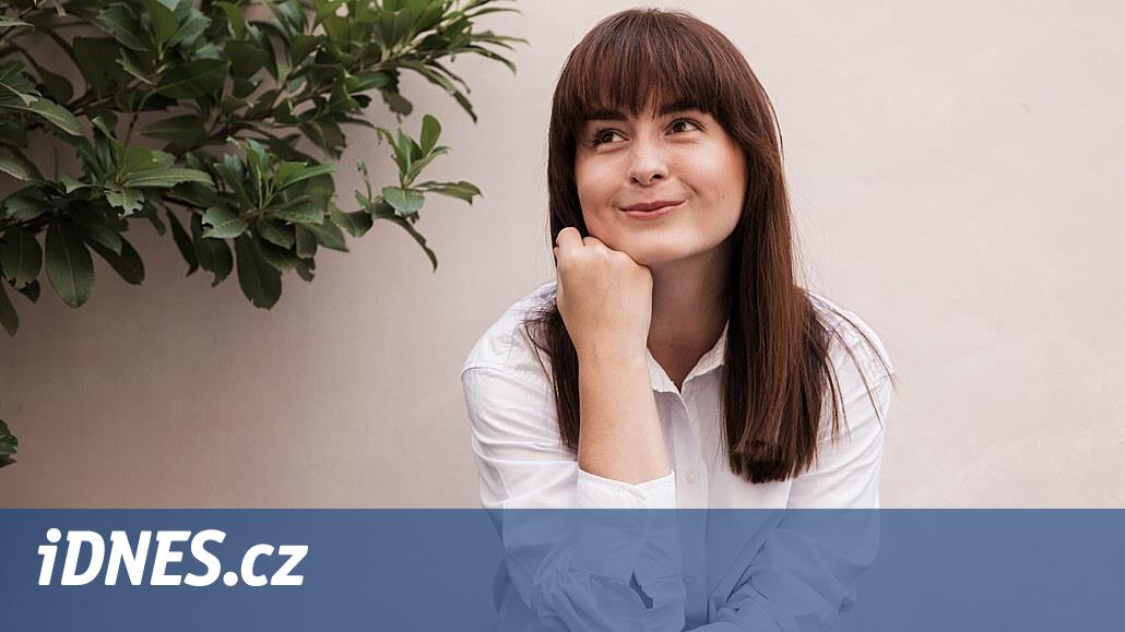 Císařovnám örgütünün kurucusu, kimsenin bana yara izleriyle nasıl ilgileneceğimi söylemediğini söylüyor