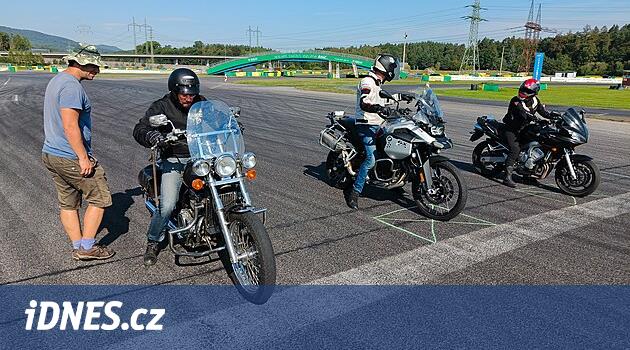 Motosikletçiler daha güvenli sürüş yapmayı öğrenecek, uygulama onların hatalarını ve risklerini değerlendirecek