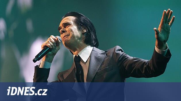 Nick Cave kitaplarını adadı