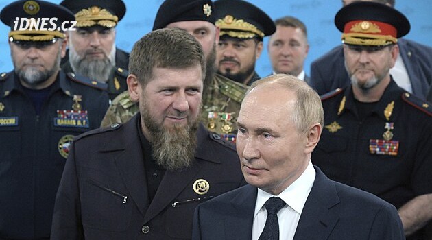 Putin povýšil Kadyrova na armádního generála. Má tak nejvyšší hodnost v zemi