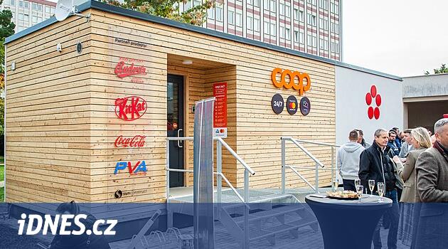 Üniversite öğrencileri kesintisiz alışveriş yapabilirler. Yurtların hemen yanında self-servis mağazaları var