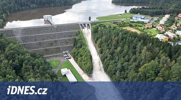 Seller 2024 | Sel, Roma barajındaki suyu bulanıklaştırdı, bu da onu içilebilir hale getirdi ve daha pahalı hale getirdi