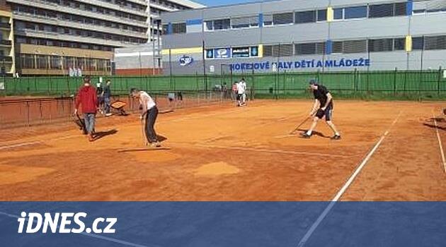 Brno mahkemeler yerine bir anaokulu istiyor. Tenisçilerin tahliyesi artık mahkemede istenecek