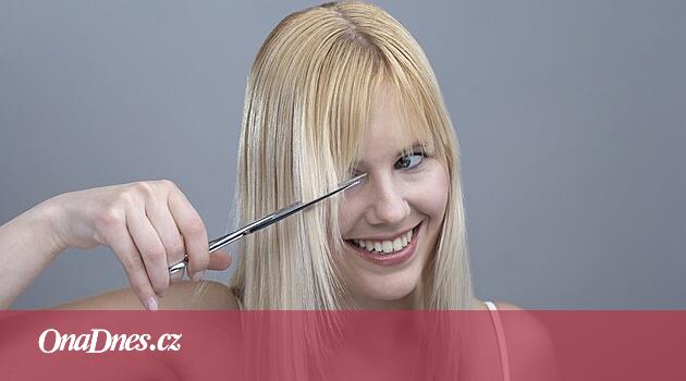 Roztřepené konečky nejsou hned na nůžky. Někdy stačí správná kosmetika
