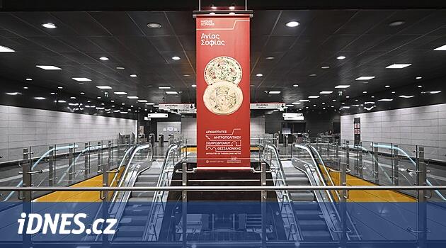 Selanik'teki yeni metroda yolculuk aynı zamanda antik çağa ziyaret olacak