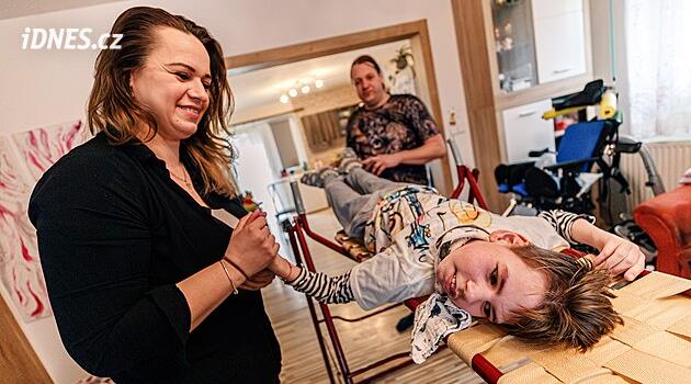 Onu doğumhaneye mi bıraktılar? Olomouc mahkemesi engelli bir çocuğun davasına bakıyor