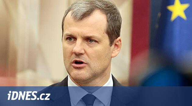 Nedopustil jsem se zásadních chyb, řekl litevský premiér při demisi kvůli kauzám