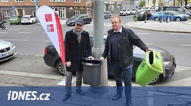 Prag sokaklardaki yeşil çöp kutularını koyu gri çöp kutularıyla değiştirmeye başladı. Hřib dirençli olduklarını gösterdi